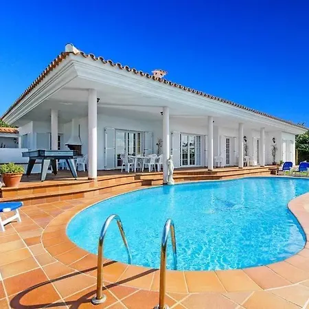 Binibequer Vell Sleeps 8 Pool Wifi