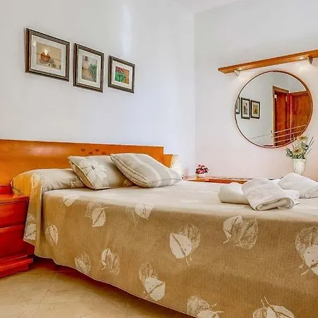 Binibequer Vell Sleeps 8 Pool Wifi Villa